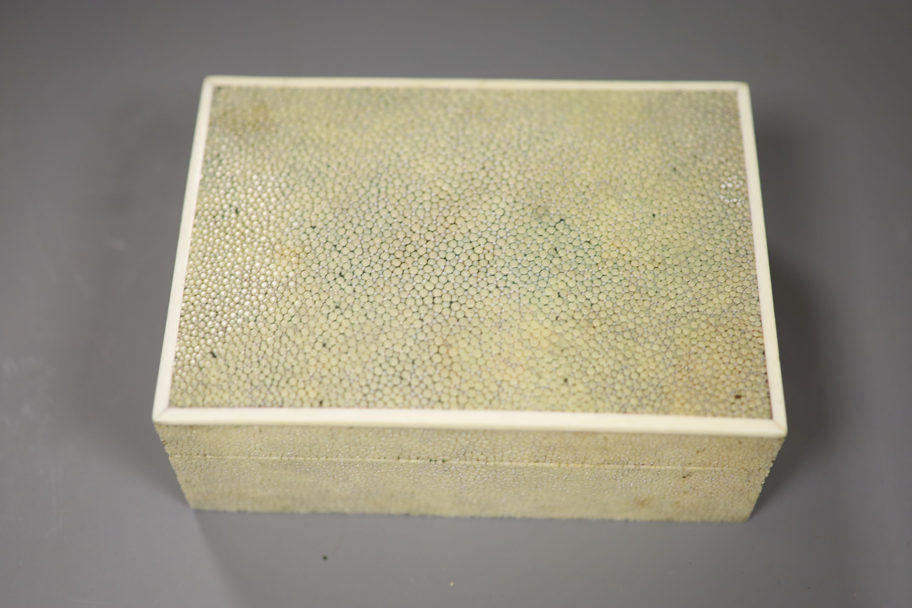 An Art Deco shagreen and ivory cigarette box, 15 x 11cm
